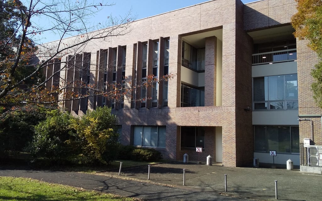 所沢図書館本館