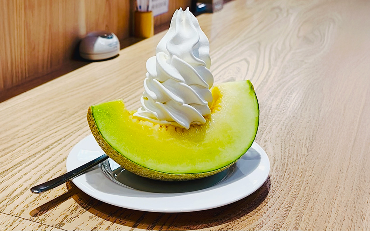 「メロンのしっぽ」所沢店の看板商品「メロンのしっぽ」スモール（ソラバル対象商品）