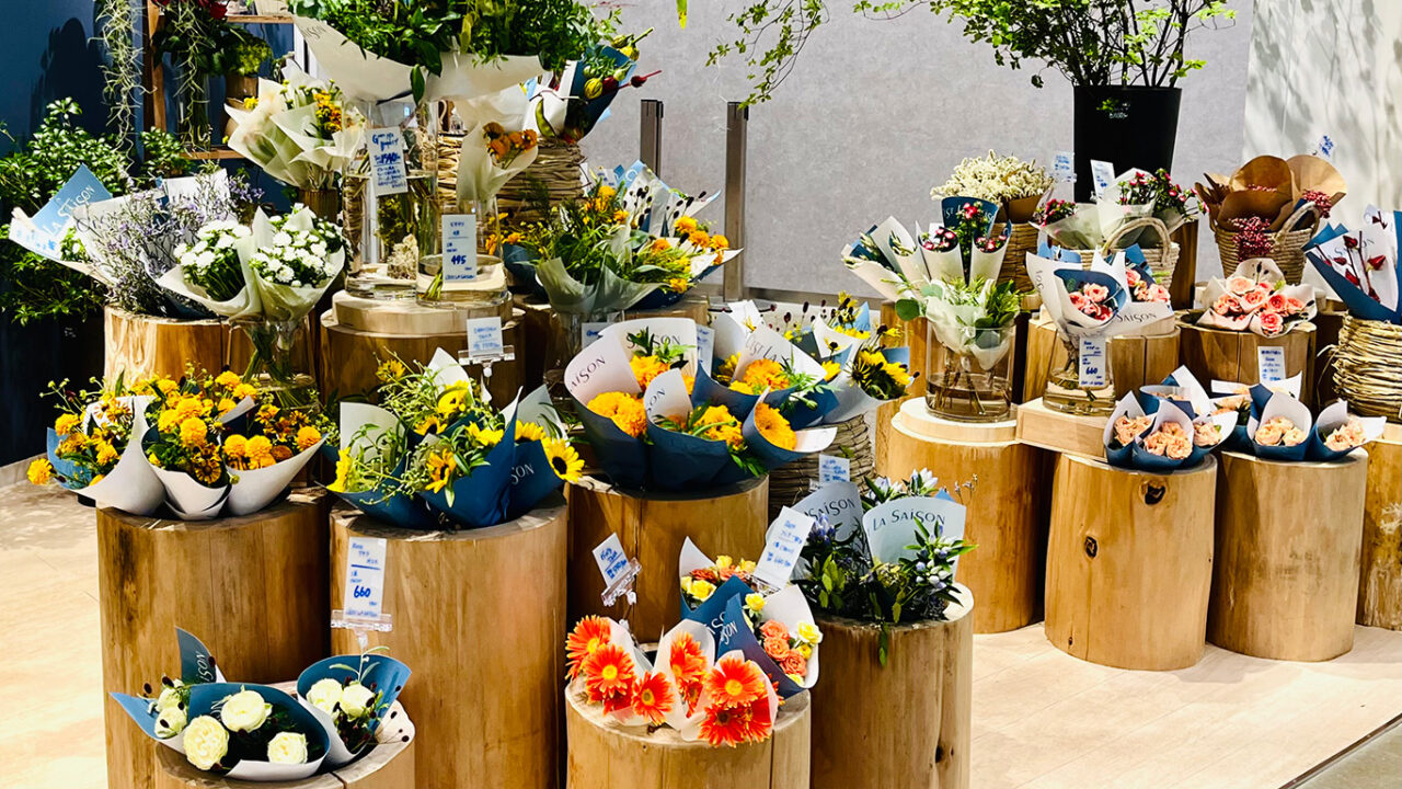 エミテラス所沢1階のフラワーショップ「セ・ラ・セゾン」の人気の花束
