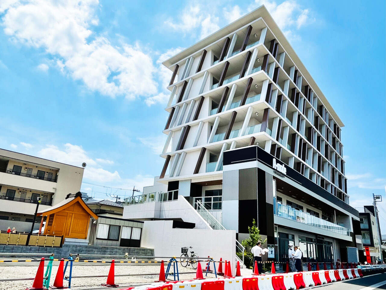 東住吉の完成間近のビル「A-mode所沢」