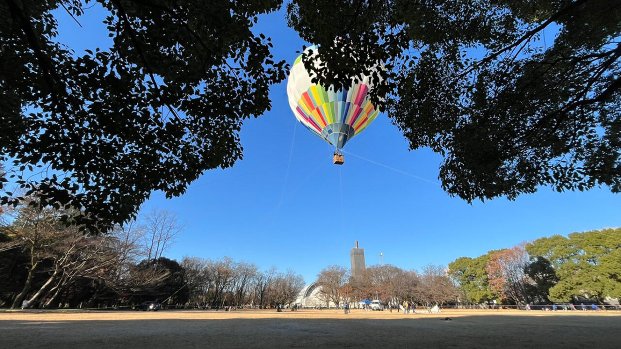 所沢航空記念公園で開催された「熱気球係留体験搭乗会」の熱気球
