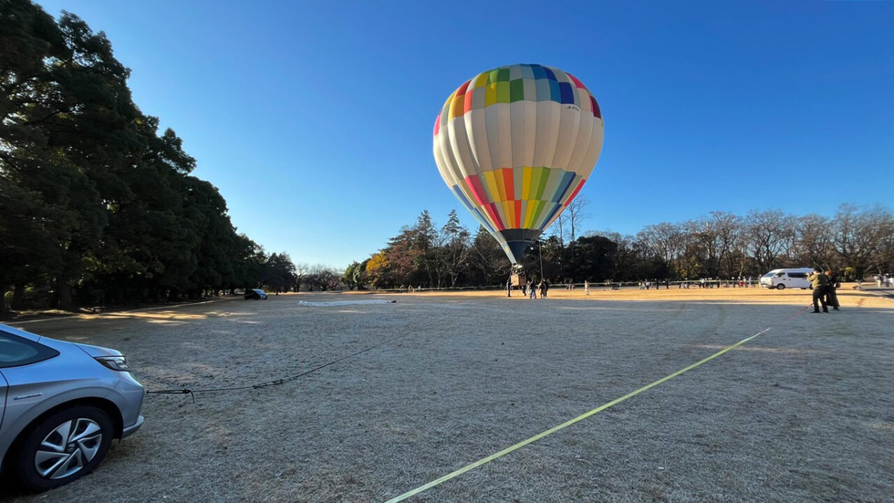 所沢航空記念公園で開催された「熱気球係留体験搭乗会」の熱気球