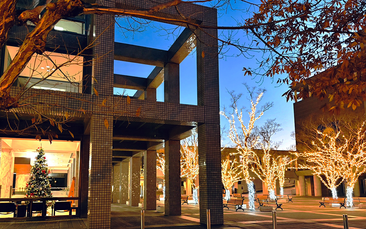 所沢市民文化センターミューズのイルミネーション