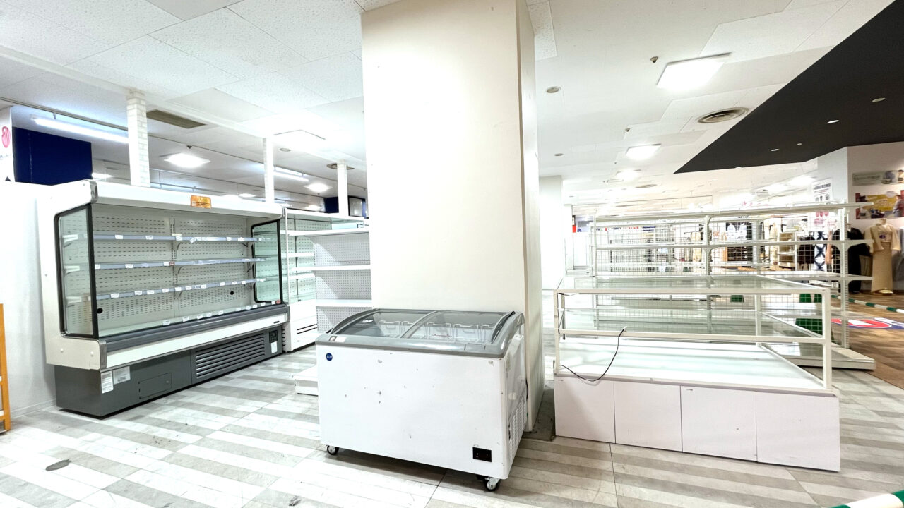 トコトコスクエア１F