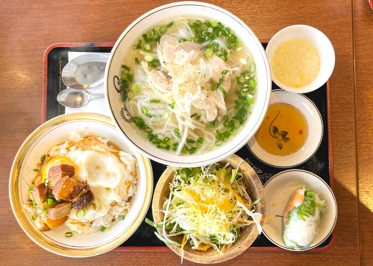 Vietnam Greenの「フォーと豚の角煮セット」
