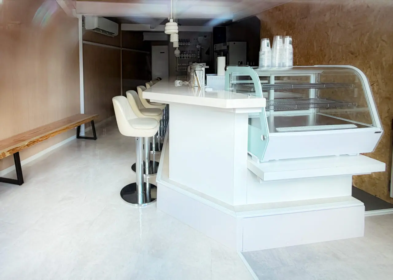 CAFE ＆ BAR pillina